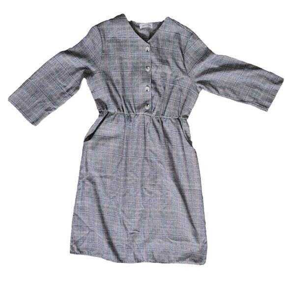 Ces Femme Dresses & Skirts - Ces Femme Plaid Long Sleeve Button Front Gray/Red Plaid Dress Women Sz Large